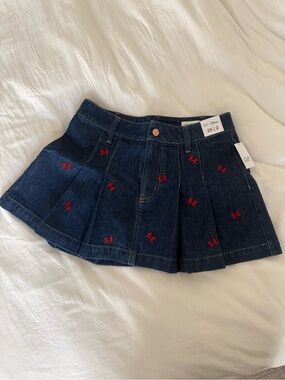 Gap x Disney Minnie Bow Denim Skirt Size 2